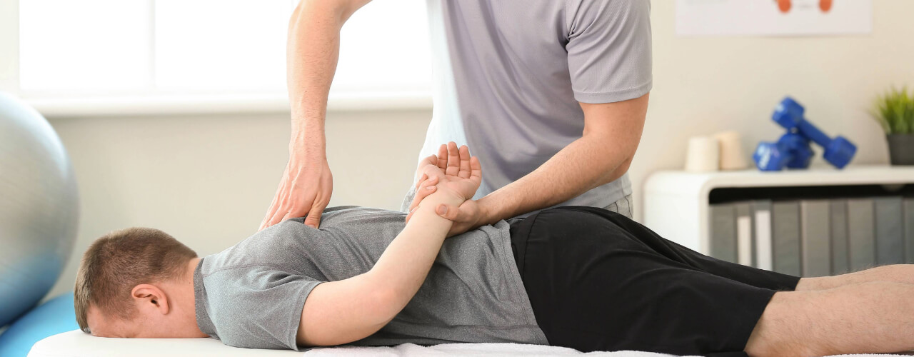 Managing Chronic Pain through Manual Therapy